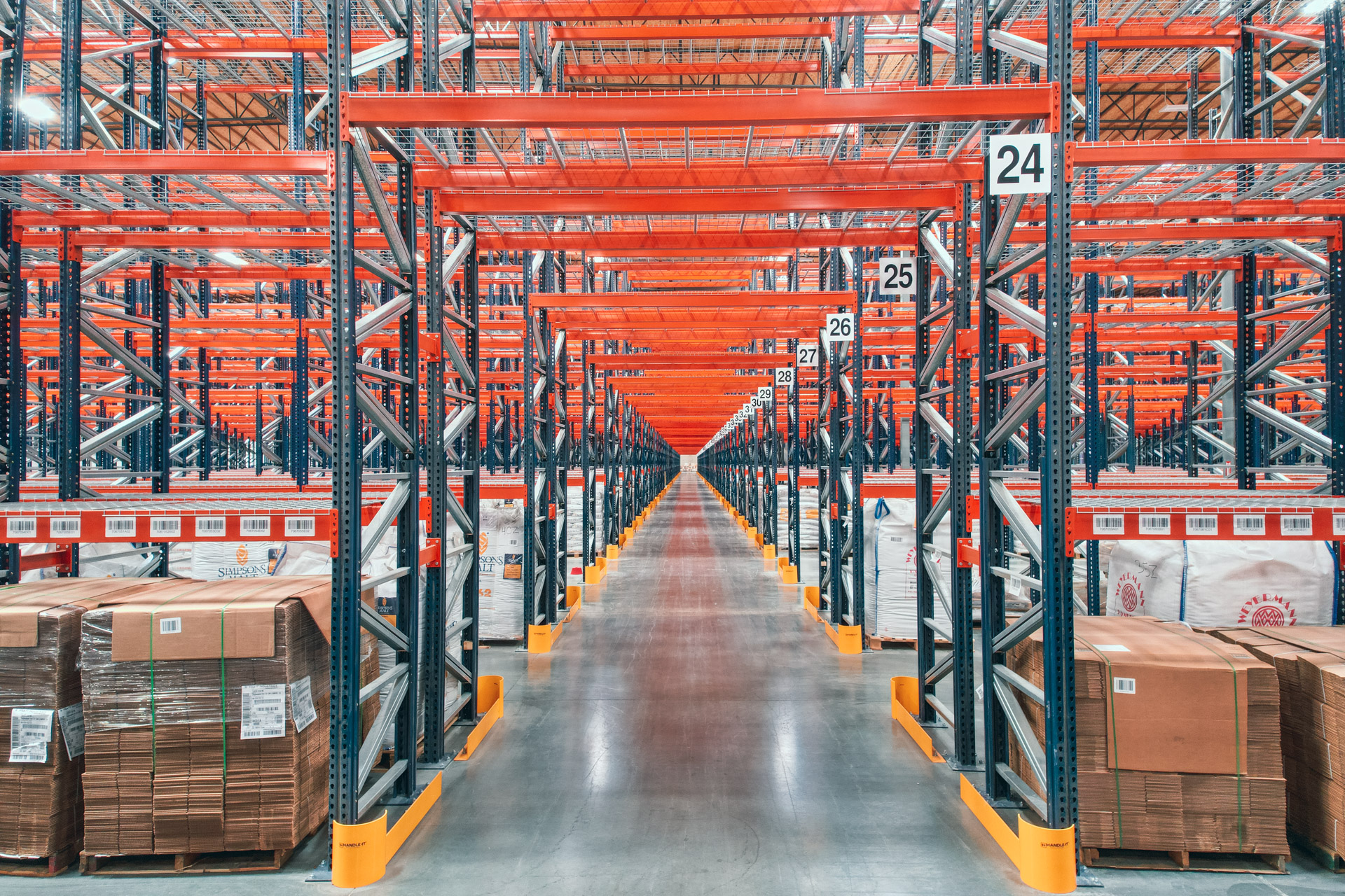 Industrial pallet racking installation in Buda warehouse